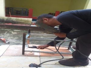 Proses Praktik Pengelasan Listrik